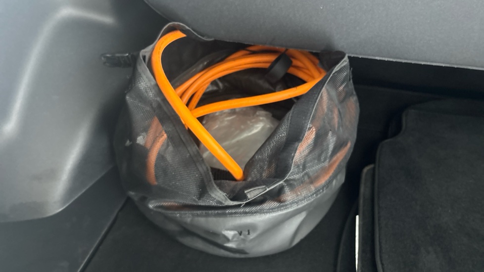 TOYOTA BZ4X Image 22