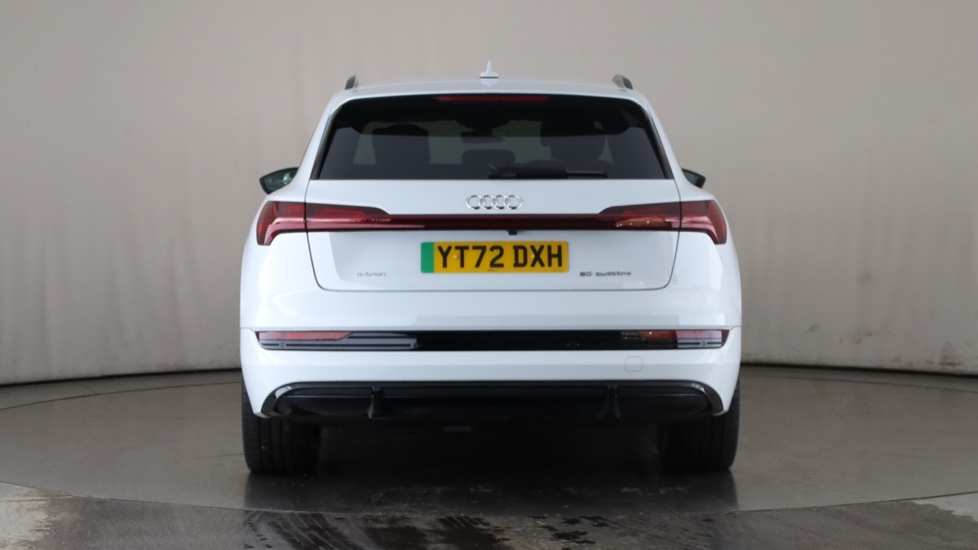 AUDI E-TRON Image 4