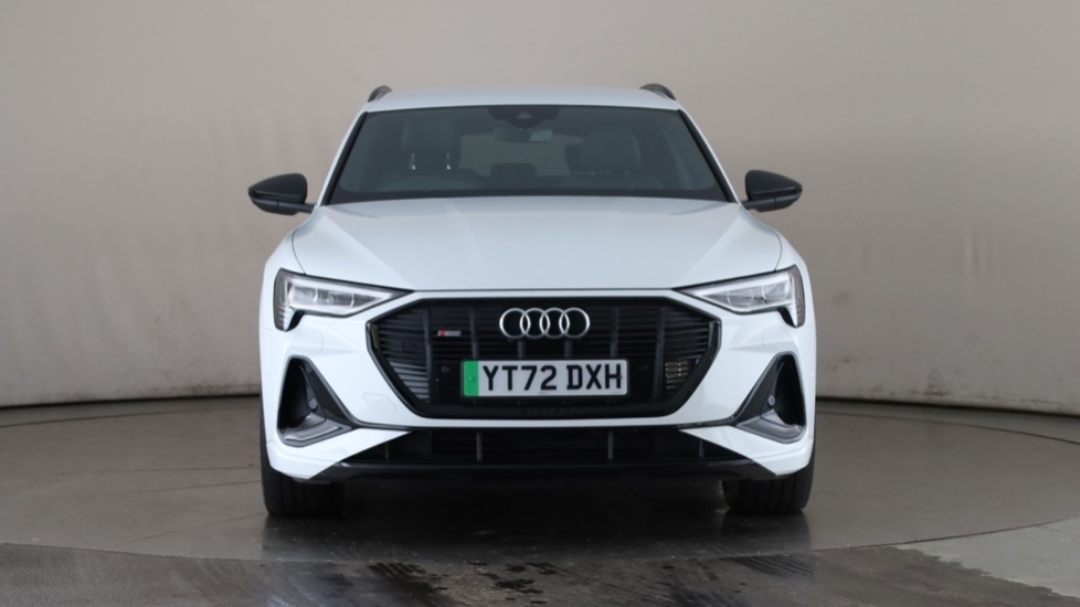 AUDI E-TRON Image 8