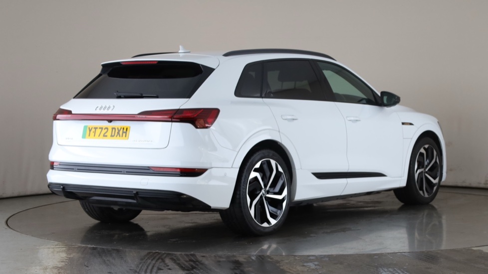 AUDI E-TRON Image 5