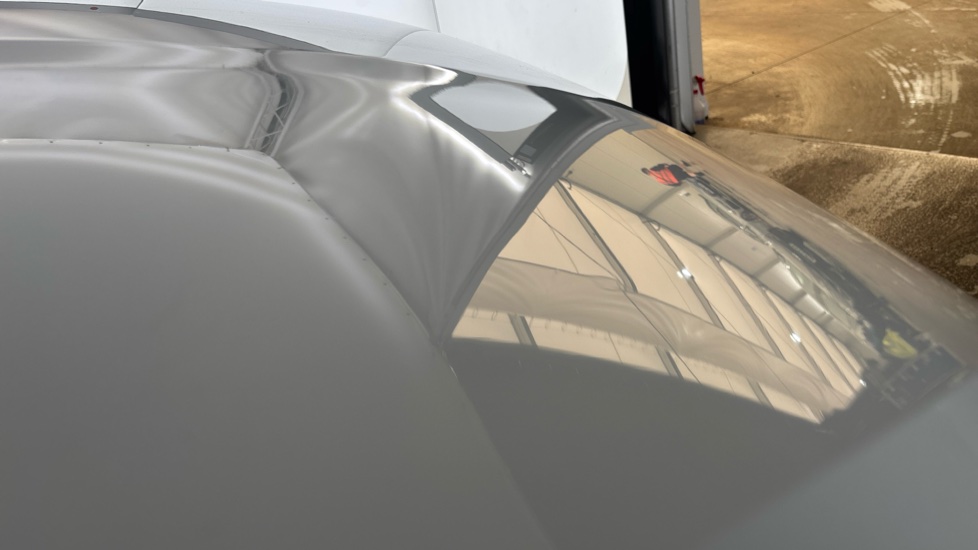 AUDI E-TRON dent