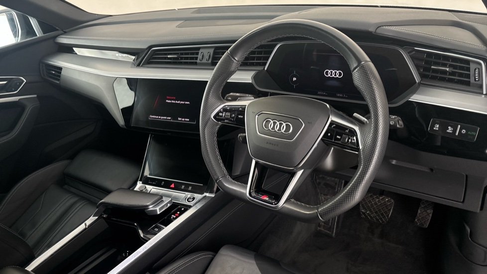 AUDI E-TRON Image 9