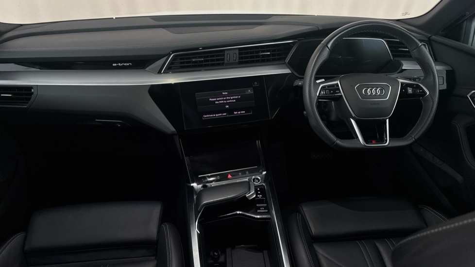 AUDI E-TRON Image 11