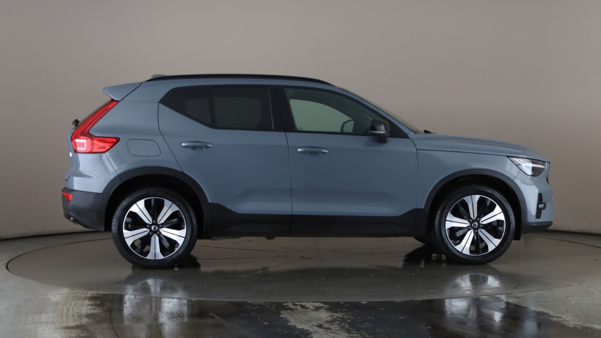 4020727 1.5 T5 Recharge PHEV Ultimate Dark 5dr Auto