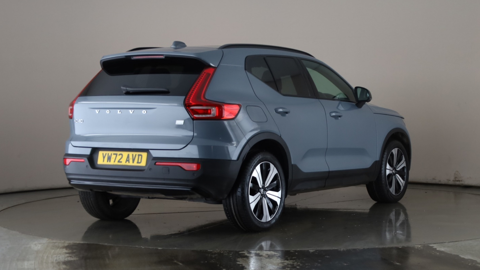 4020727 1.5 T5 Recharge PHEV Ultimate Dark 5dr Auto