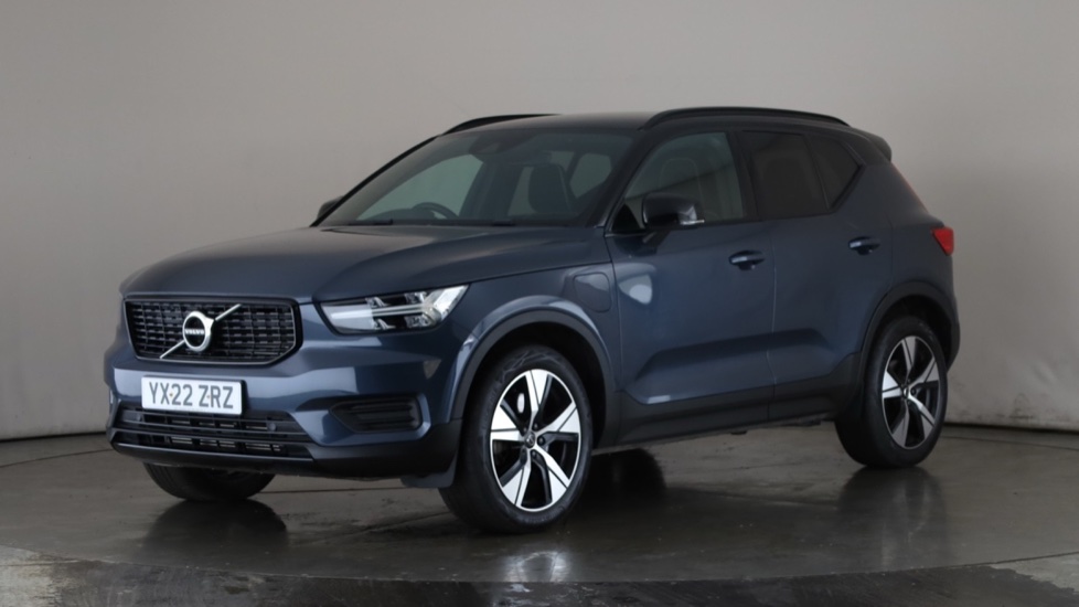 Used VOLVO XC40
