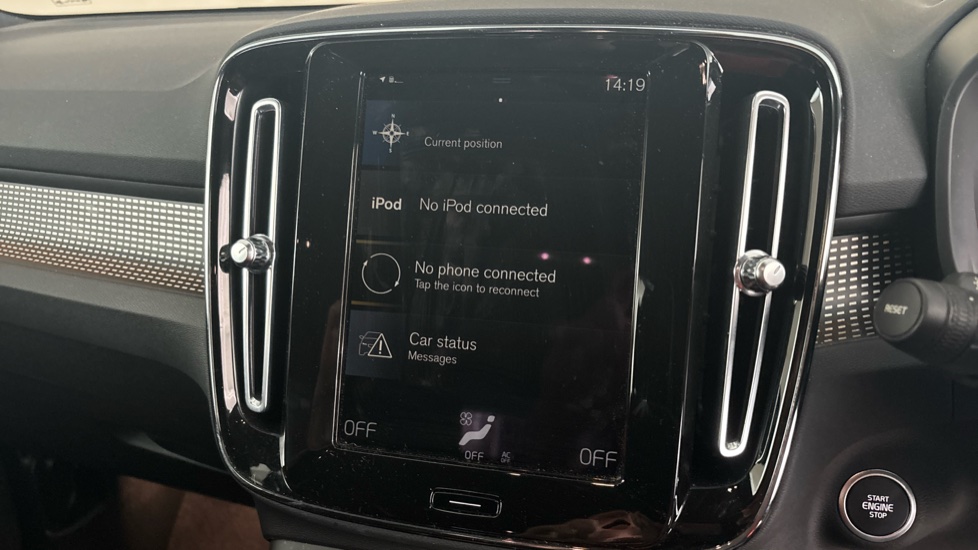 VOLVO XC40 Image 12