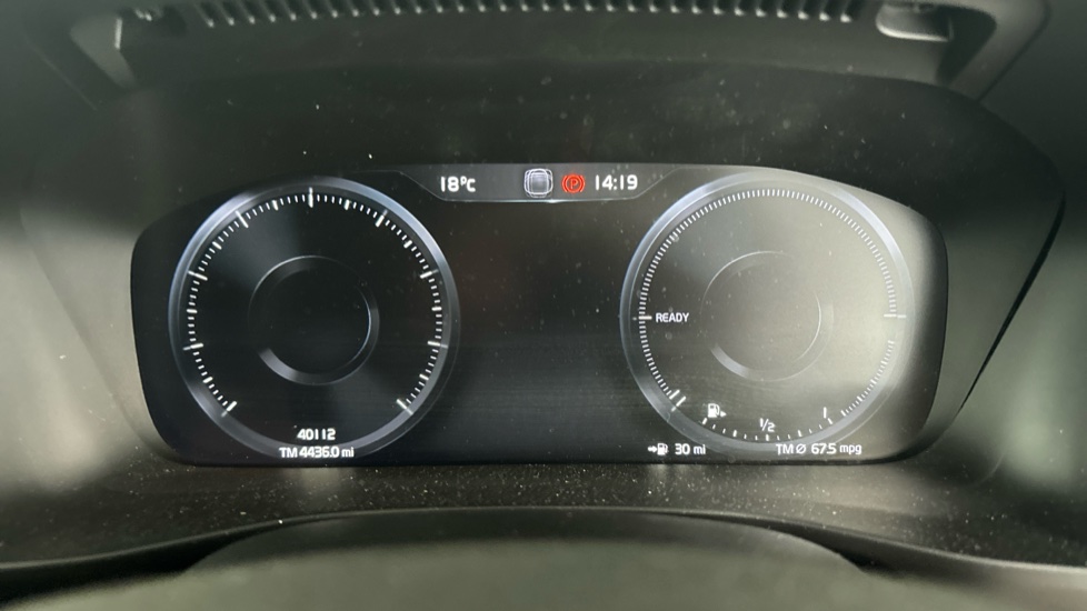 VOLVO XC40 Image 13