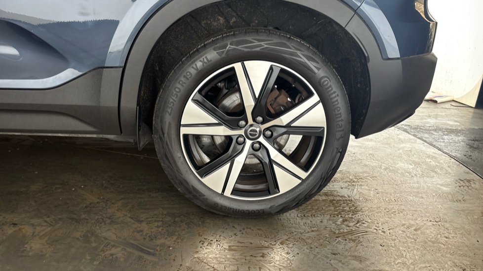 VOLVO XC40 Image 18