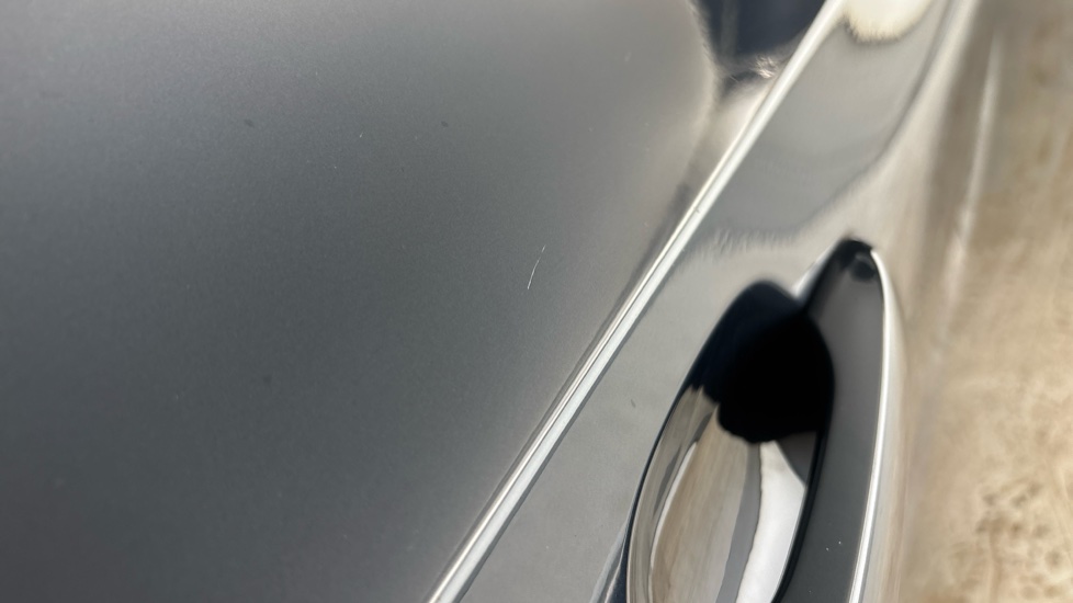 VOLVO XC60 Scratches