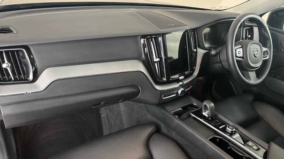 VOLVO XC60 Image 10