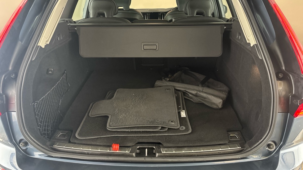 VOLVO XC60 Image 15