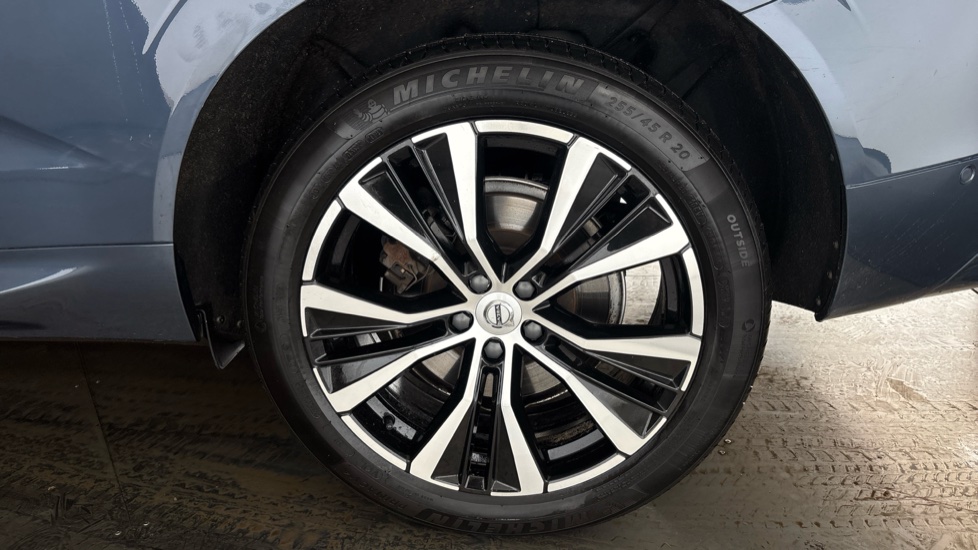 VOLVO XC60 Image 18
