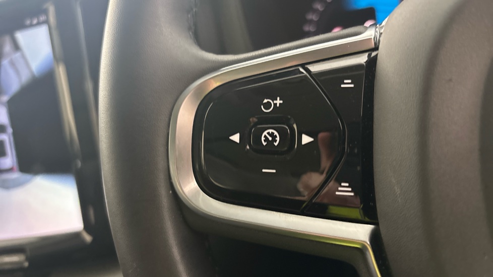 VOLVO XC60 cruise control