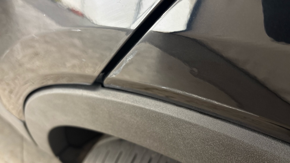 VOLVO XC40 Scuff and dent