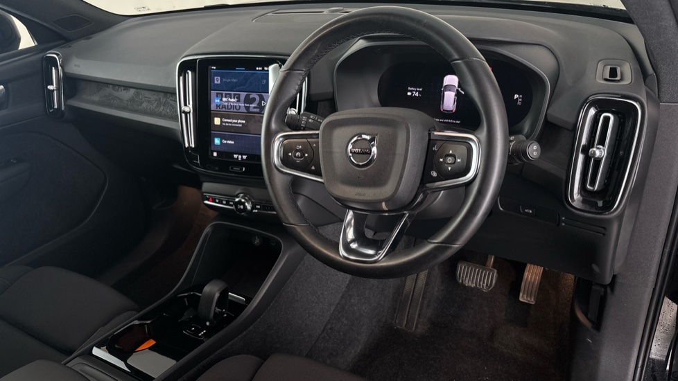 VOLVO XC40 Image 9