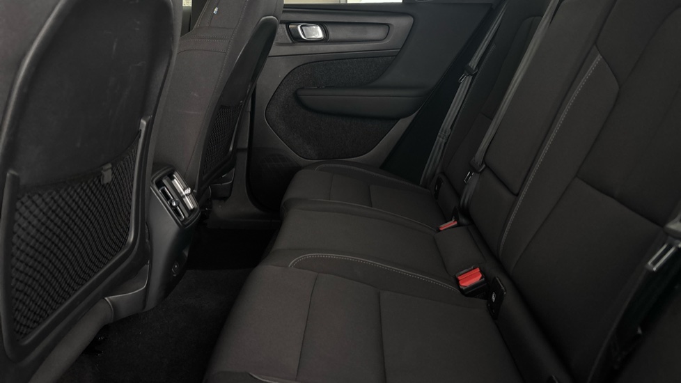 VOLVO XC40 Image 14