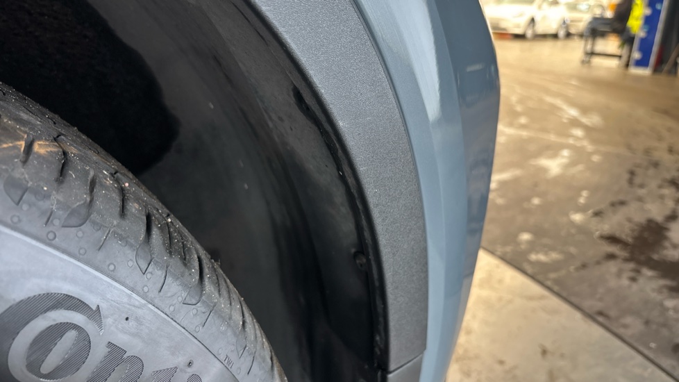VOLVO XC40 Scuff