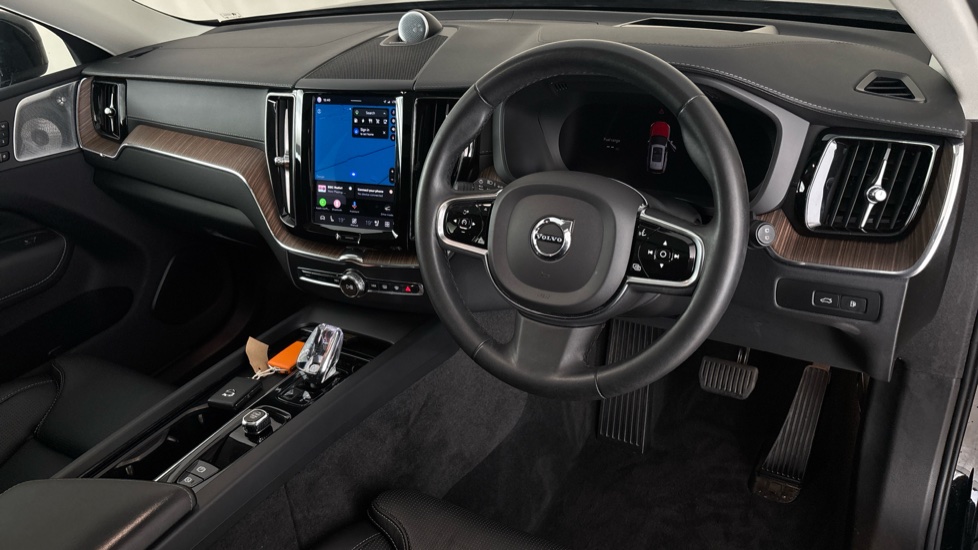 VOLVO XC60 Image 9