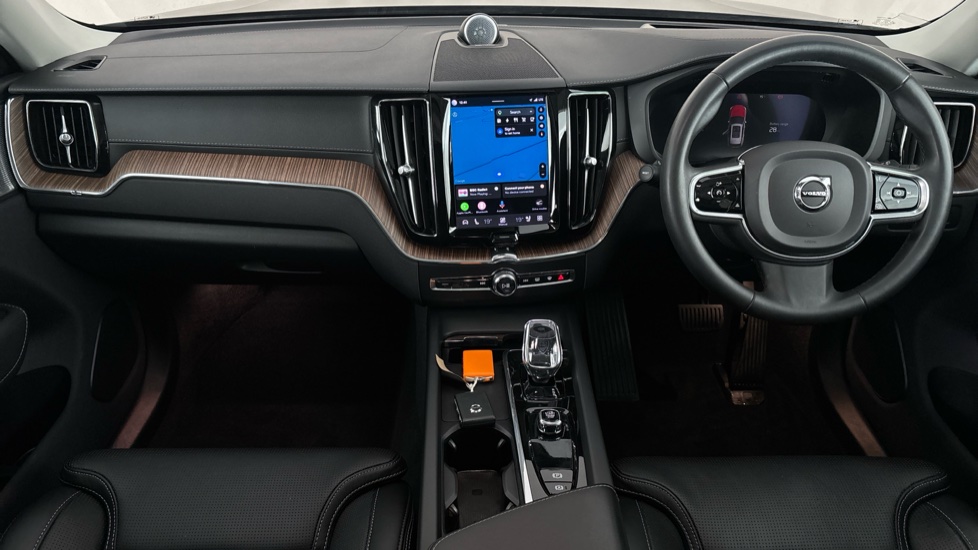 VOLVO XC60 Image 11
