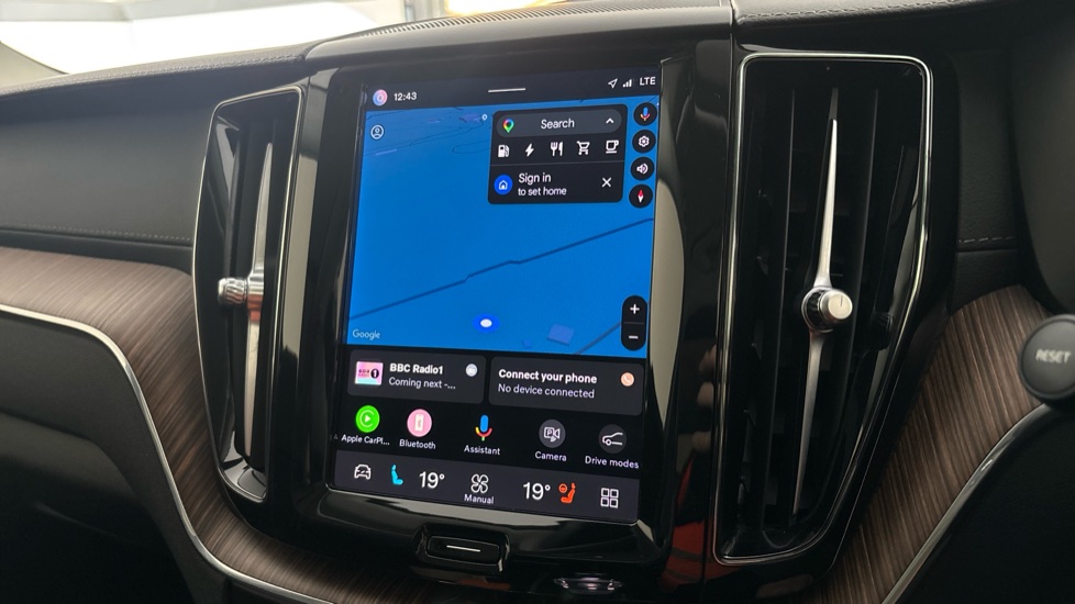 VOLVO XC60 Image 12