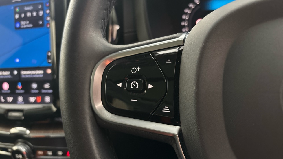 VOLVO XC60 Cruise control