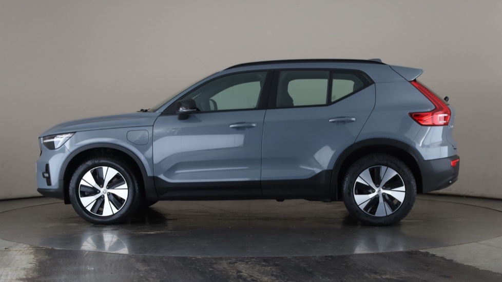 VOLVO XC40 Image 2