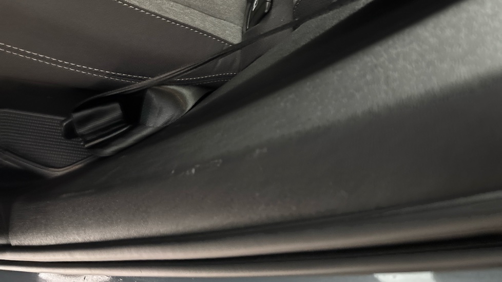 VOLVO XC40 scratches