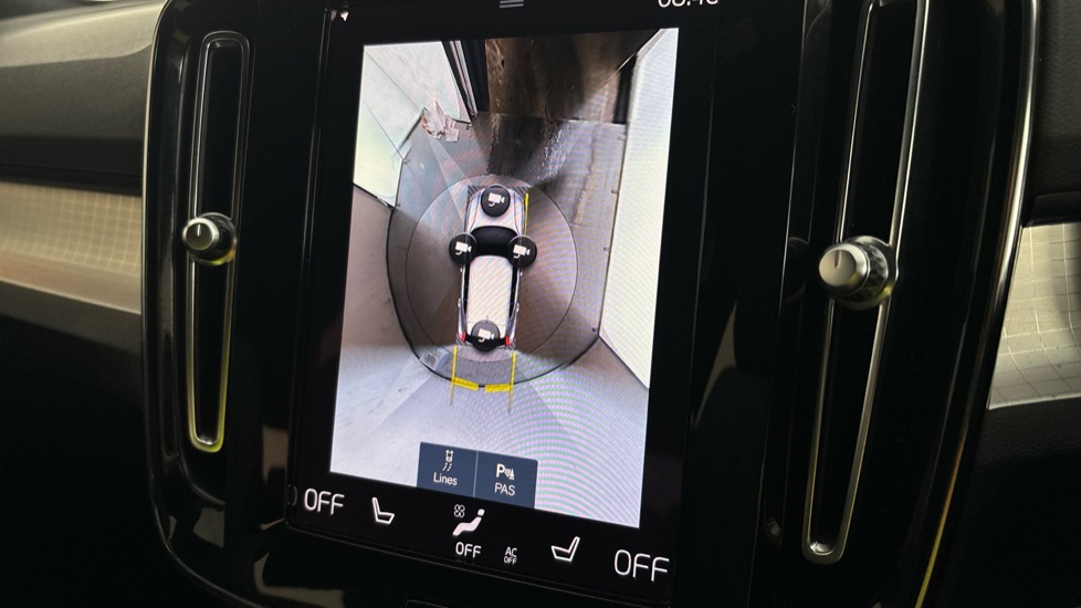 VOLVO XC40 reverse camera