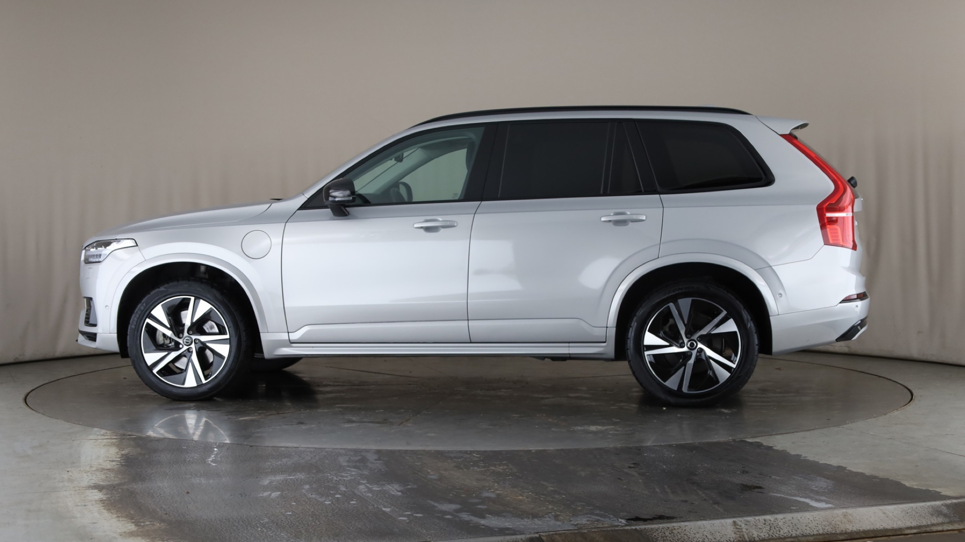 2.0 T8 [455] RC PHEV Plus Dark 5dr AWD Geartronic