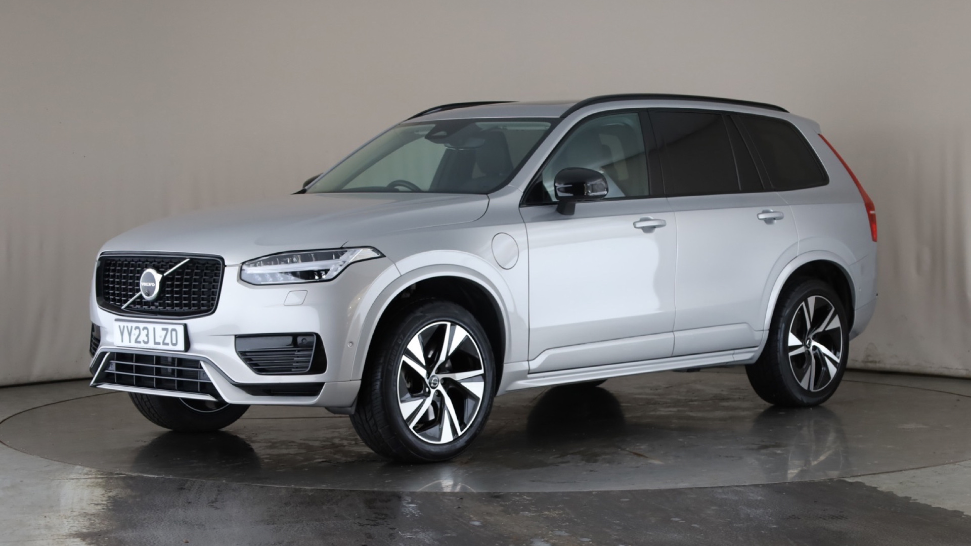 2.0 T8 [455] RC PHEV Plus Dark 5dr AWD Geartronic