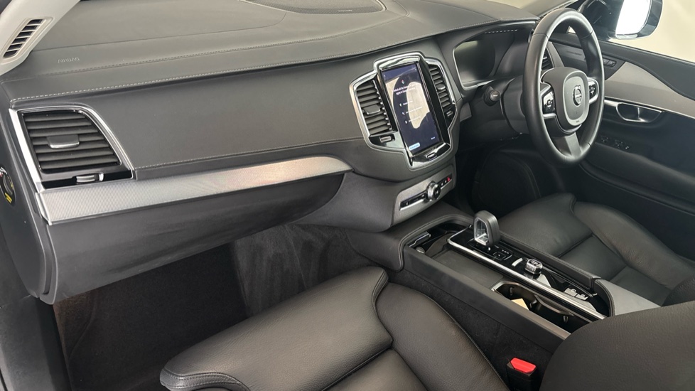 VOLVO XC90 Image 10
