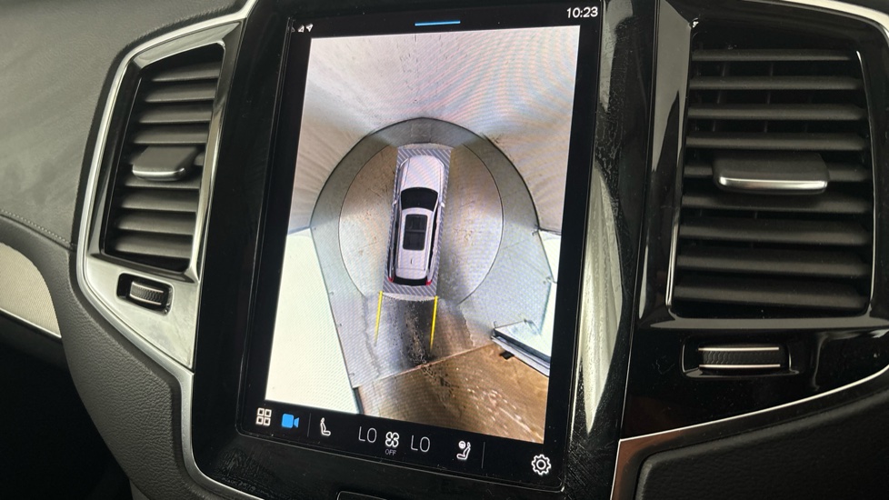 VOLVO XC90 reverse camera