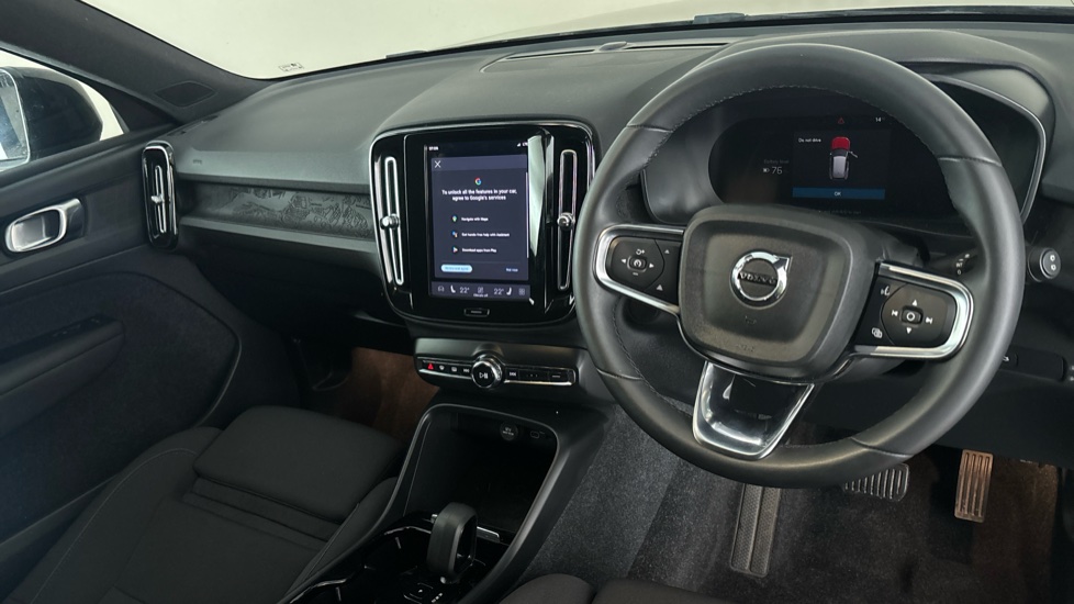 VOLVO XC40 Image 9