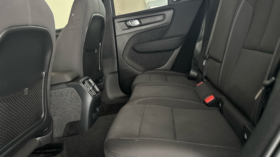 VOLVO XC40 Image 14