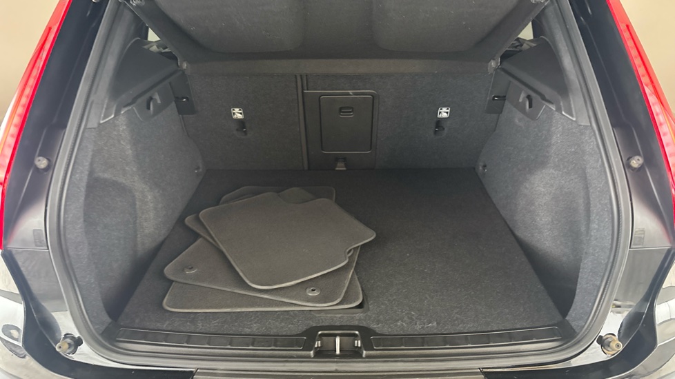 VOLVO XC40 Image 15