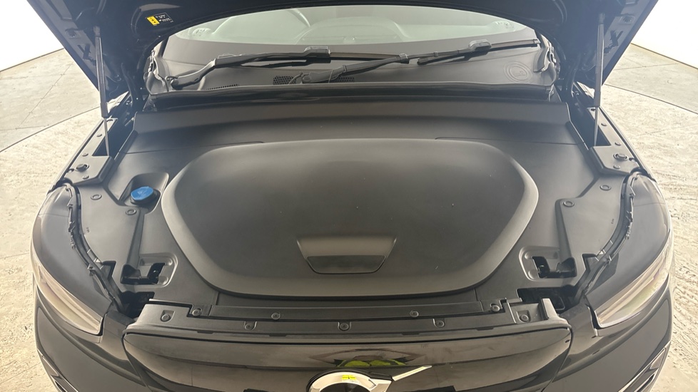 VOLVO XC40 Image 16