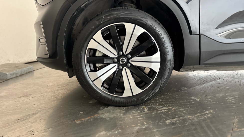 VOLVO XC40 Image 17