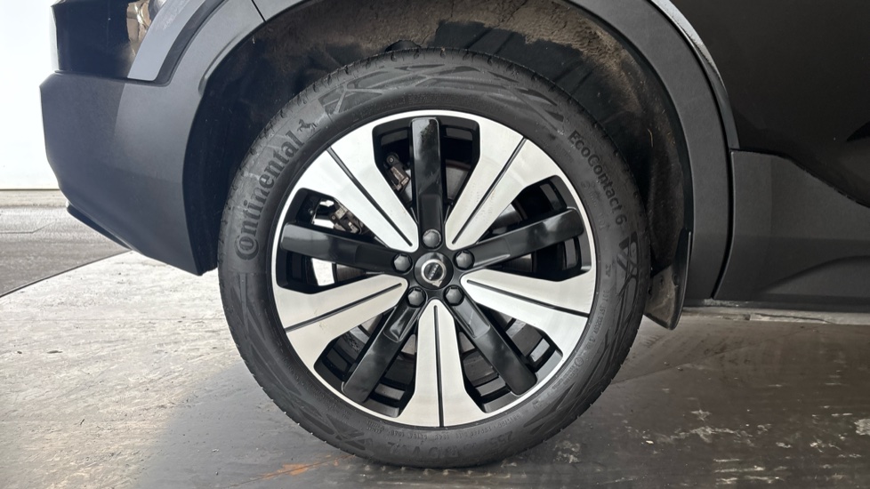 VOLVO XC40 Image 19