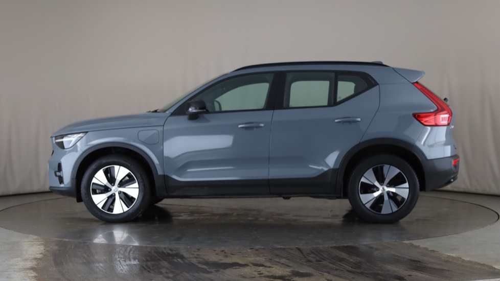 VOLVO XC40 Image 2