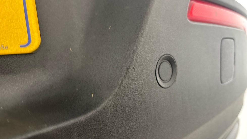 VOLVO XC40 scratches