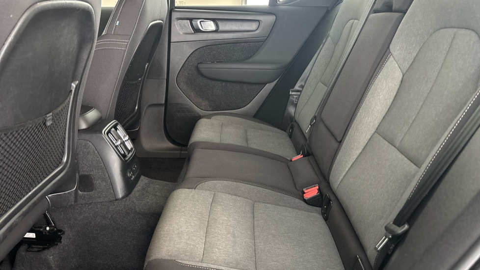 VOLVO XC40 Image 14