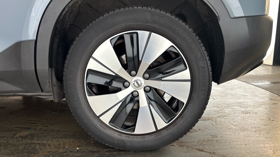 VOLVO XC40 Image 18