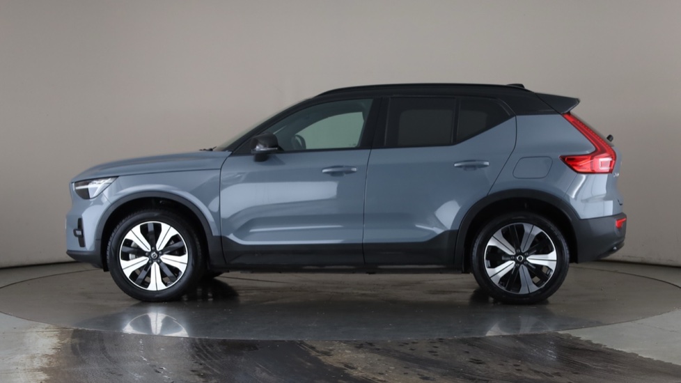 VOLVO XC40 Image 2