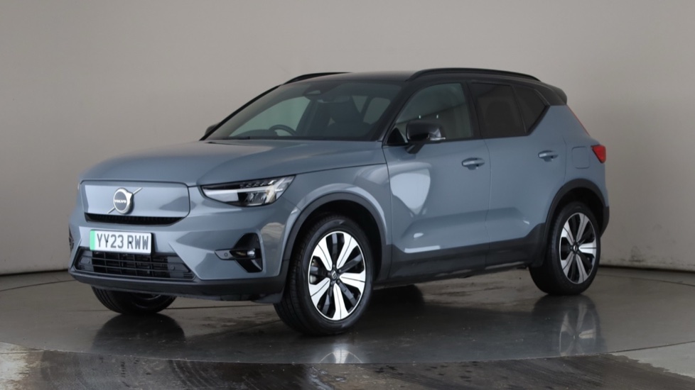 Used VOLVO XC40