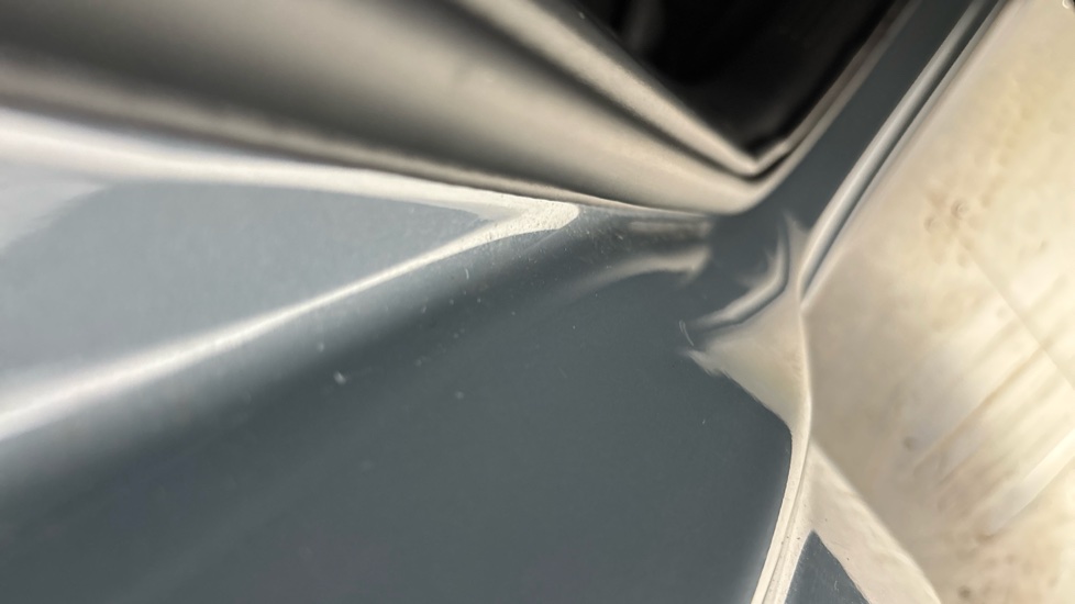 VOLVO XC40 dent and scratch