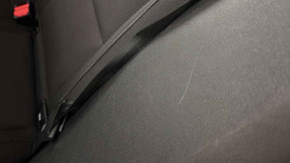 VOLVO XC40 scratches