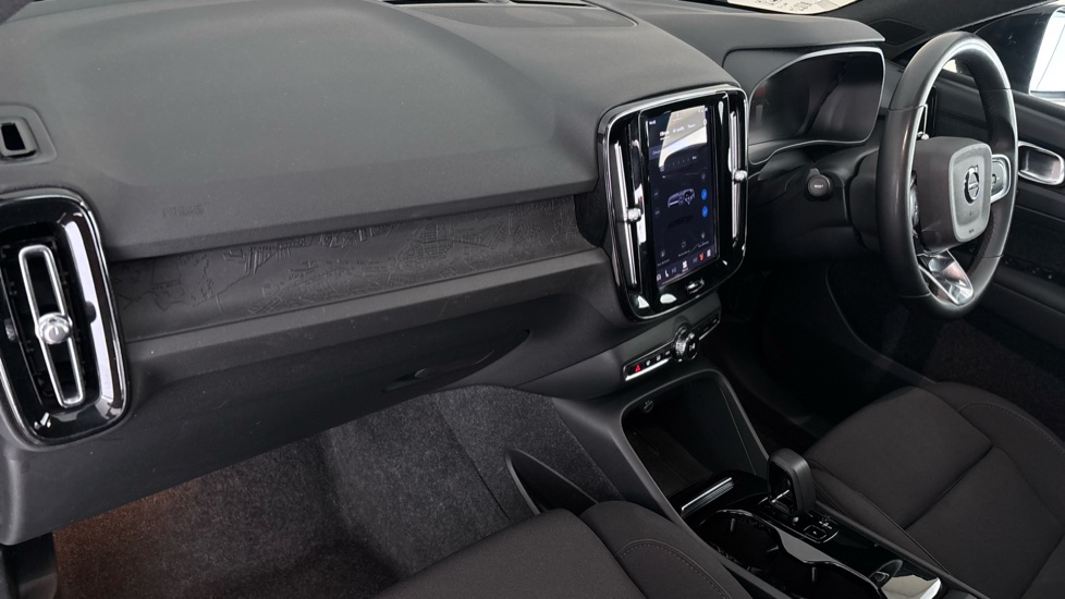 VOLVO XC40 Image 10