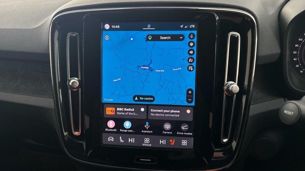 VOLVO XC40 Image 12