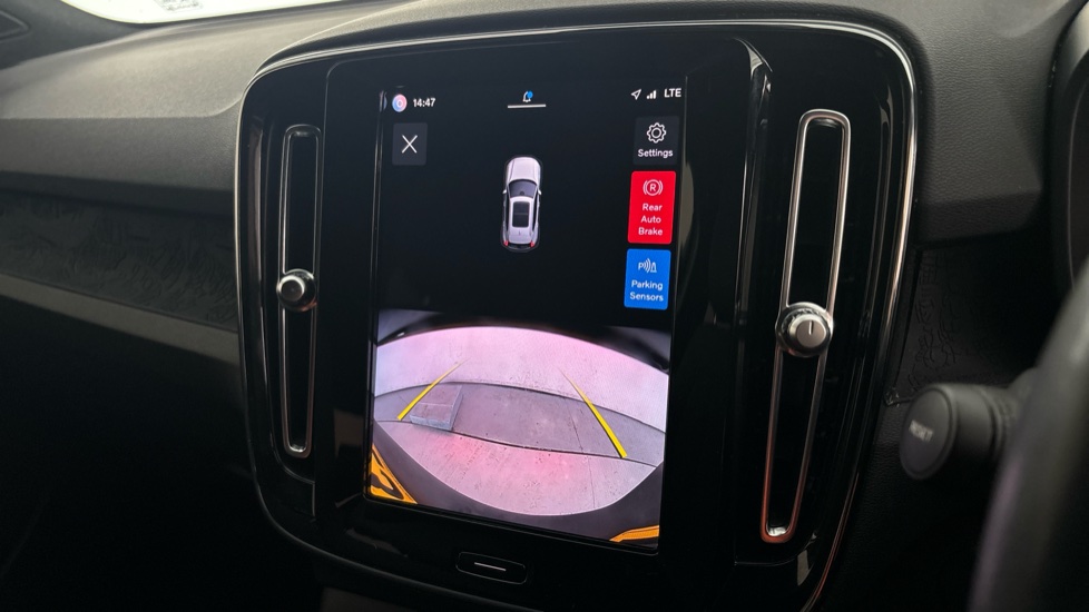 VOLVO XC40 Reverse camera